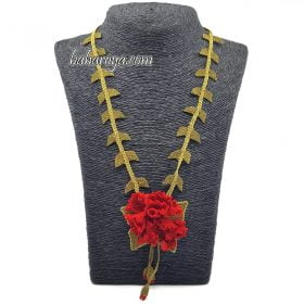 Needle Lace Carnation Necklace Red