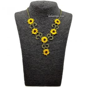 Needle Lace Sunflower Hackberry Necklace