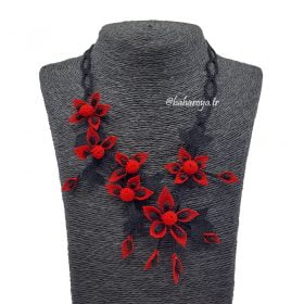 Needle Lace Peanut Flower Necklace Red
