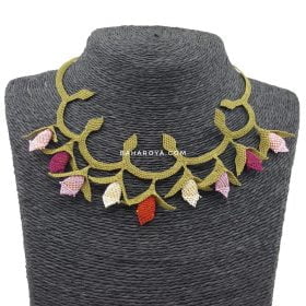 Needle Lace Hyacinth Necklace