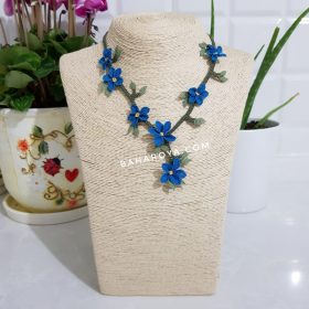 Needle Lace Ecrin Necklace Blue