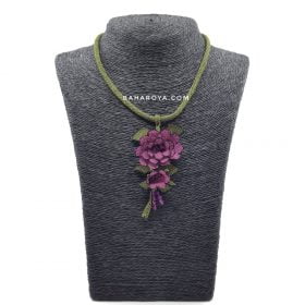 Needle Lace Rose Bouquet Necklace