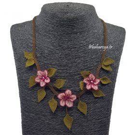 Needle Lace Evangel Necklace Pink-Brown