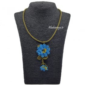 Needle Lace Rose Bouquet Necklace Blue
