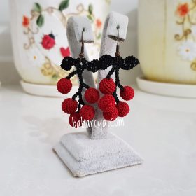 Needle Lace Bunch Earrings Red