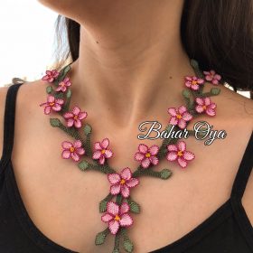 Needle Lace Delilah Necklace Pink (Yellow Seed)